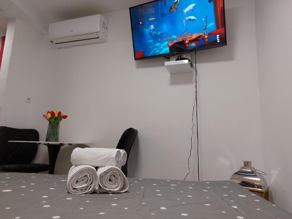 Guest House Vitaro Σπλιτ Εξωτερικό φωτογραφία